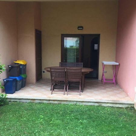 Casa Vacanza A Porto Istana 무르타마리아 외부 사진